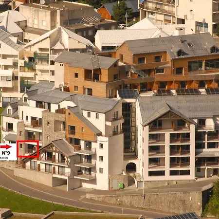 à Gourette Avec Piscine Et Animaux Admis, Pour 6 Personnes - Fr-1-860-26 *